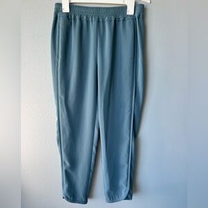 J. Crew blue Reese crepe pull on jogger pants Women’s sz 4
